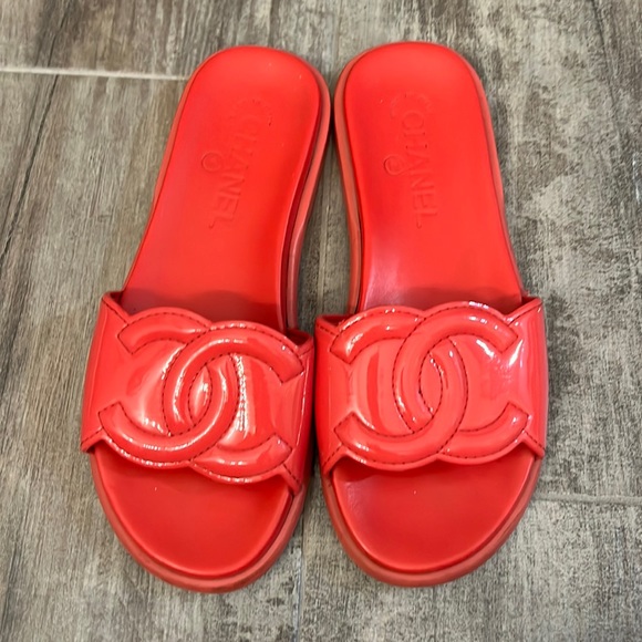 Chanel Cambon Mules RED CC Flats Flat Sandals Patent Leather Shoes 36